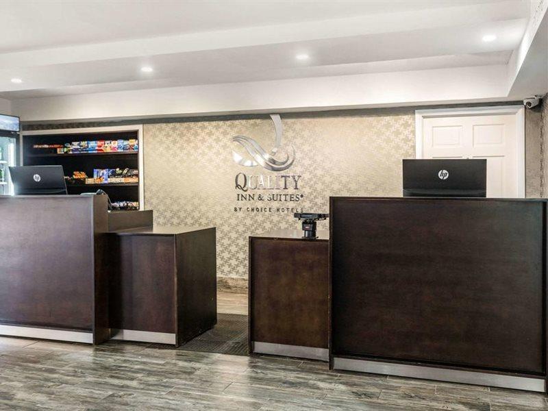 שרלוט Quality Inn & Suites Airport מראה חיצוני תמונה