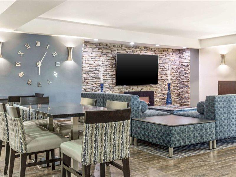 שרלוט Quality Inn & Suites Airport מראה חיצוני תמונה