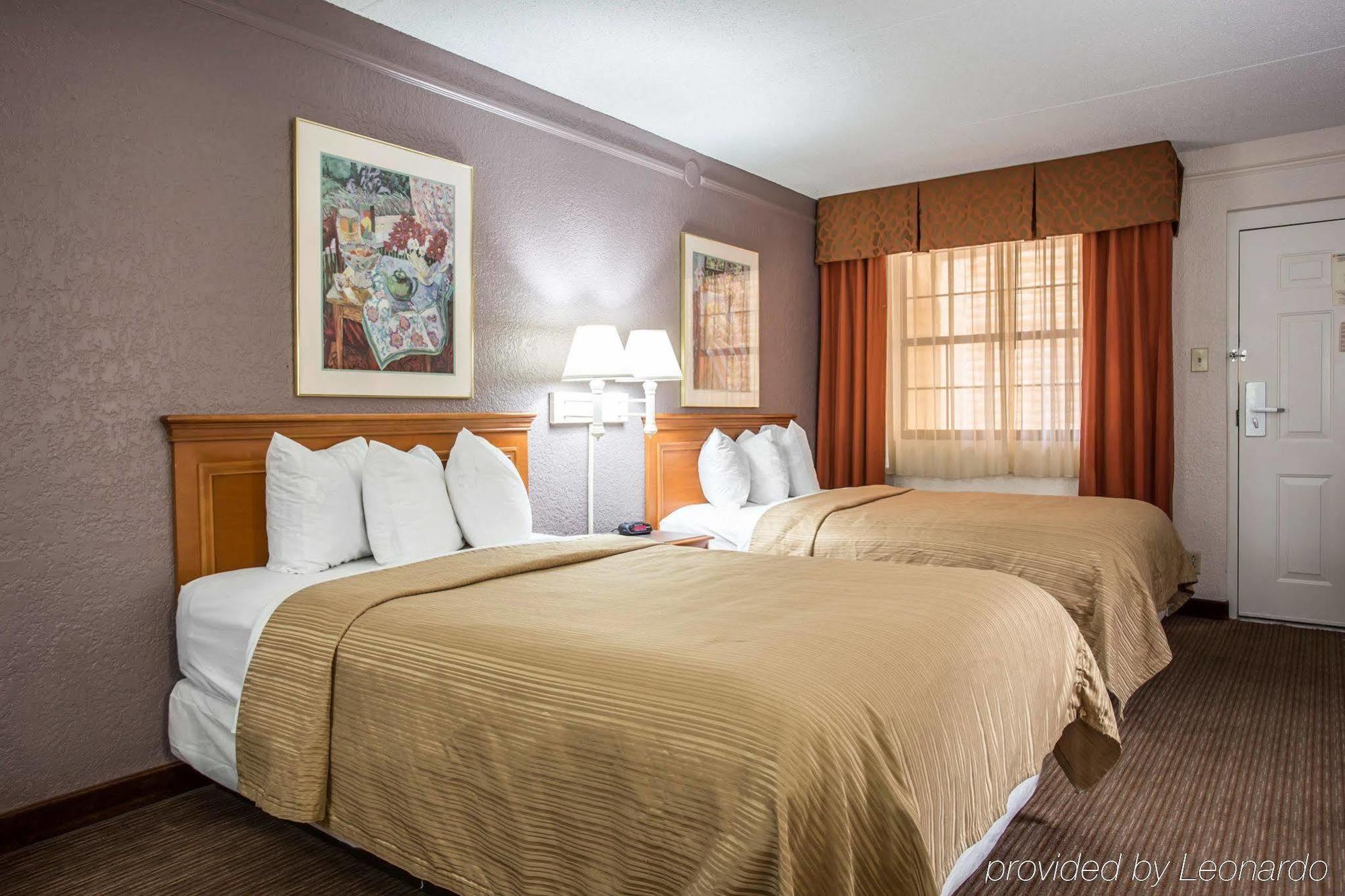 שרלוט Quality Inn & Suites Airport מראה חיצוני תמונה